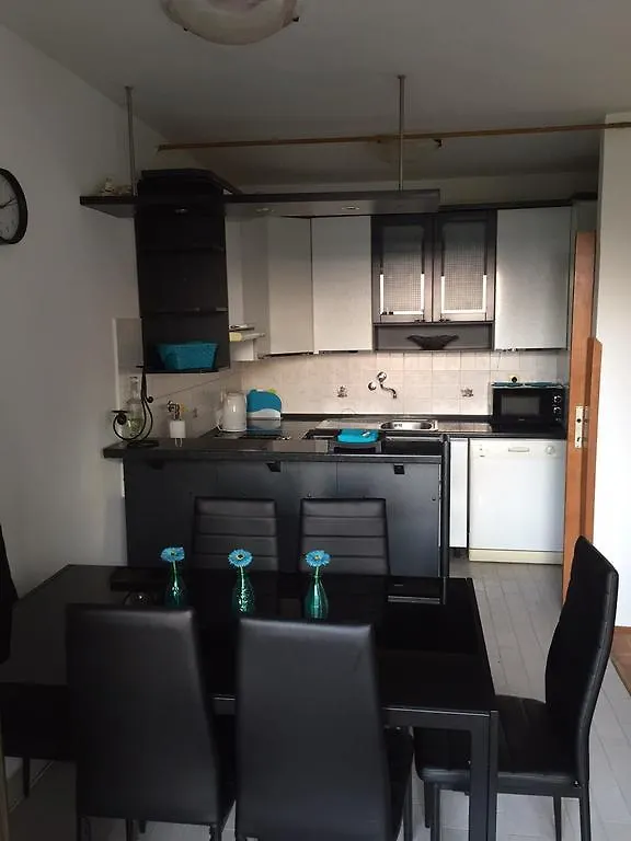 Apartment Davor Pula 3*,  Chorvatsko